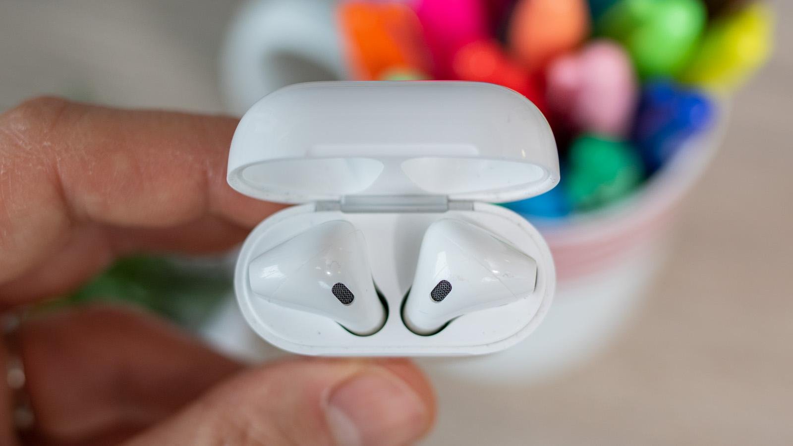fix the AirPods connection problem