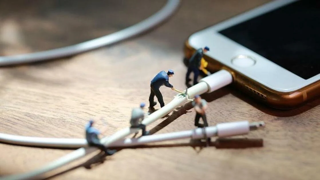What is Best way to Get a Broken IPhone Fixed?