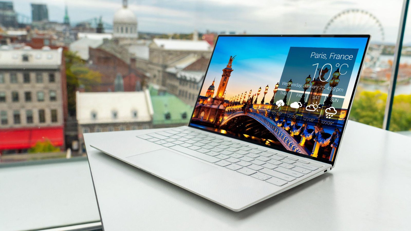 Laptop Landscape