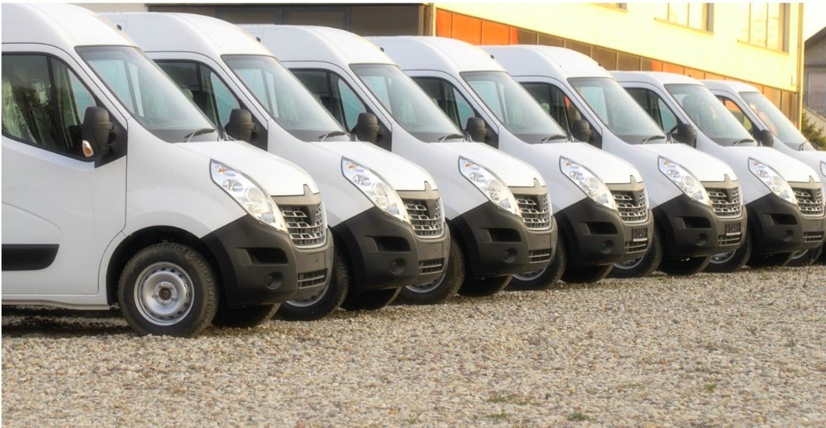 Artificial Intelligence & EVs Revolutionize Commercial Fleets