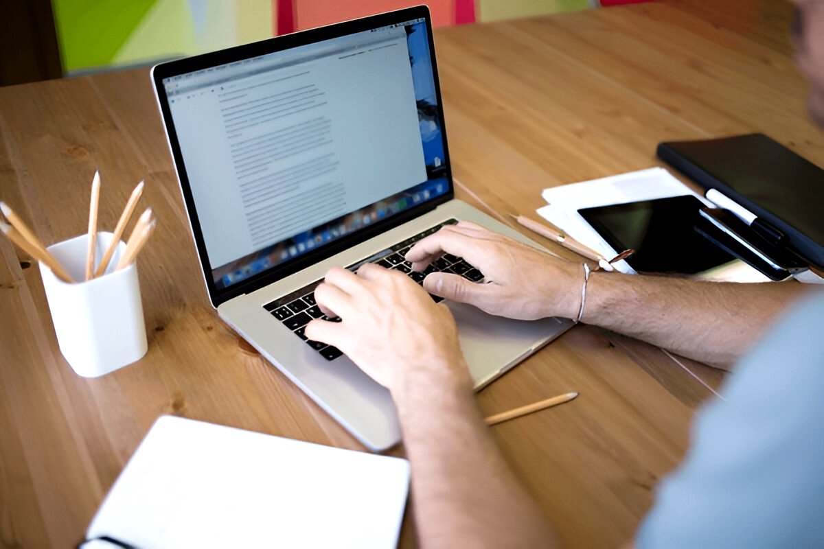 How to Start Freelancing in Pakistan with Just a Laptop